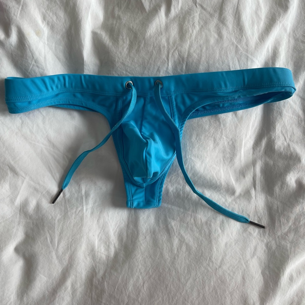 Sukrew swim thong, medium, blue.